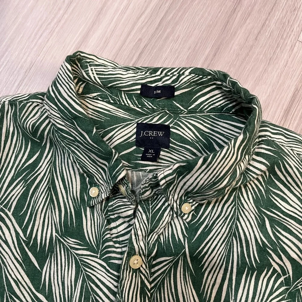 J.crew Green Leaf‎ Print Men's Shirt